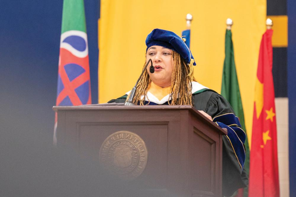 Dr. 索尼娅·玛丽亚·约翰逊在2023年毕业典礼上的演讲.